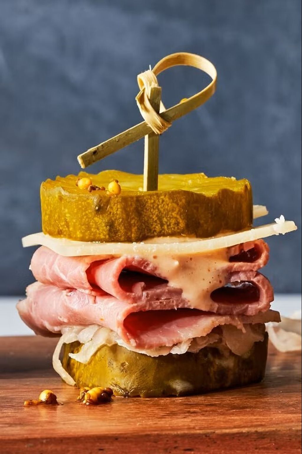 pickle-reuben-bites2-1666631906