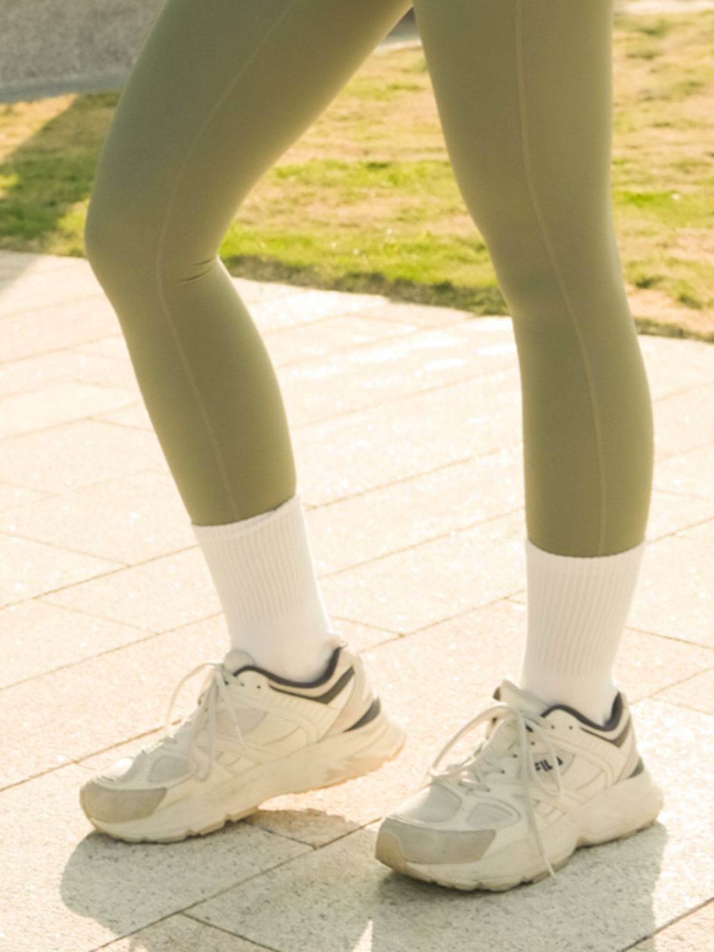 tw-11134207-7r98p-lsf7el1gvll476