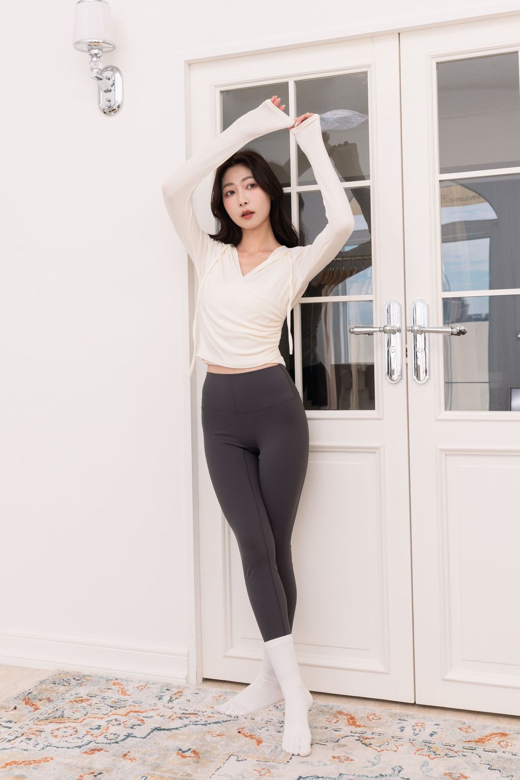 暖意棉柔連帽外搭上衣_奶霜白_全身