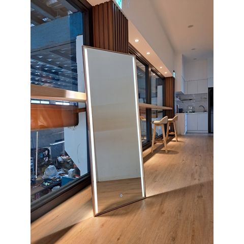 tw-11134207-7ra0p-mcx9eb2mj8qn3b