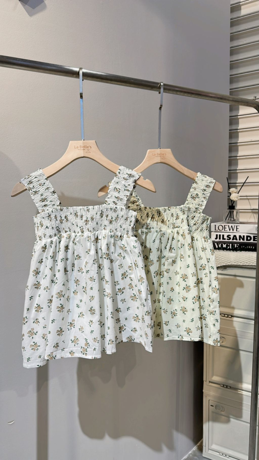 73831968-0AFD-4C4E-B246-FB0B26A00051