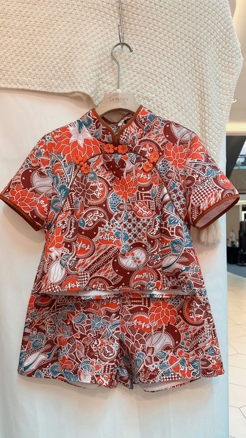 A0DE64DB-0D85-4DCA-9AA8-15FAC54F1E9C