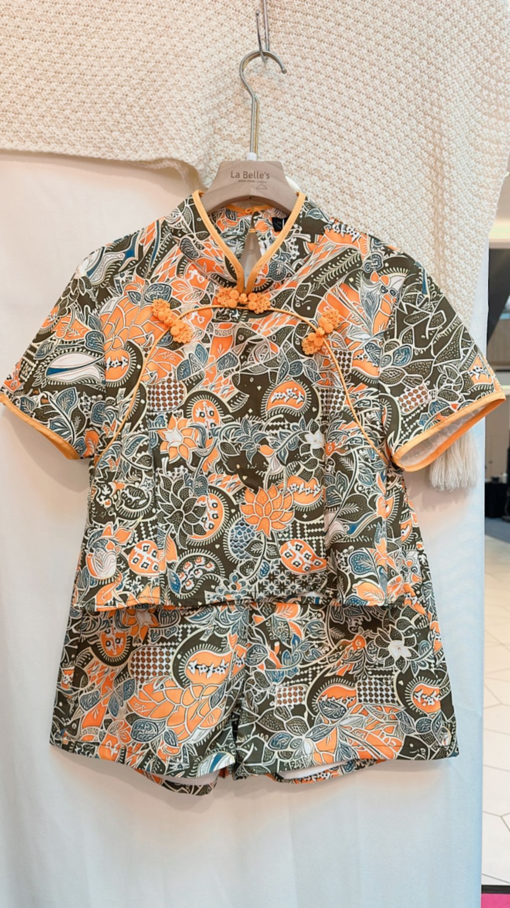 7BE454B6-7491-4ECF-A485-2E3DEFC53DA5