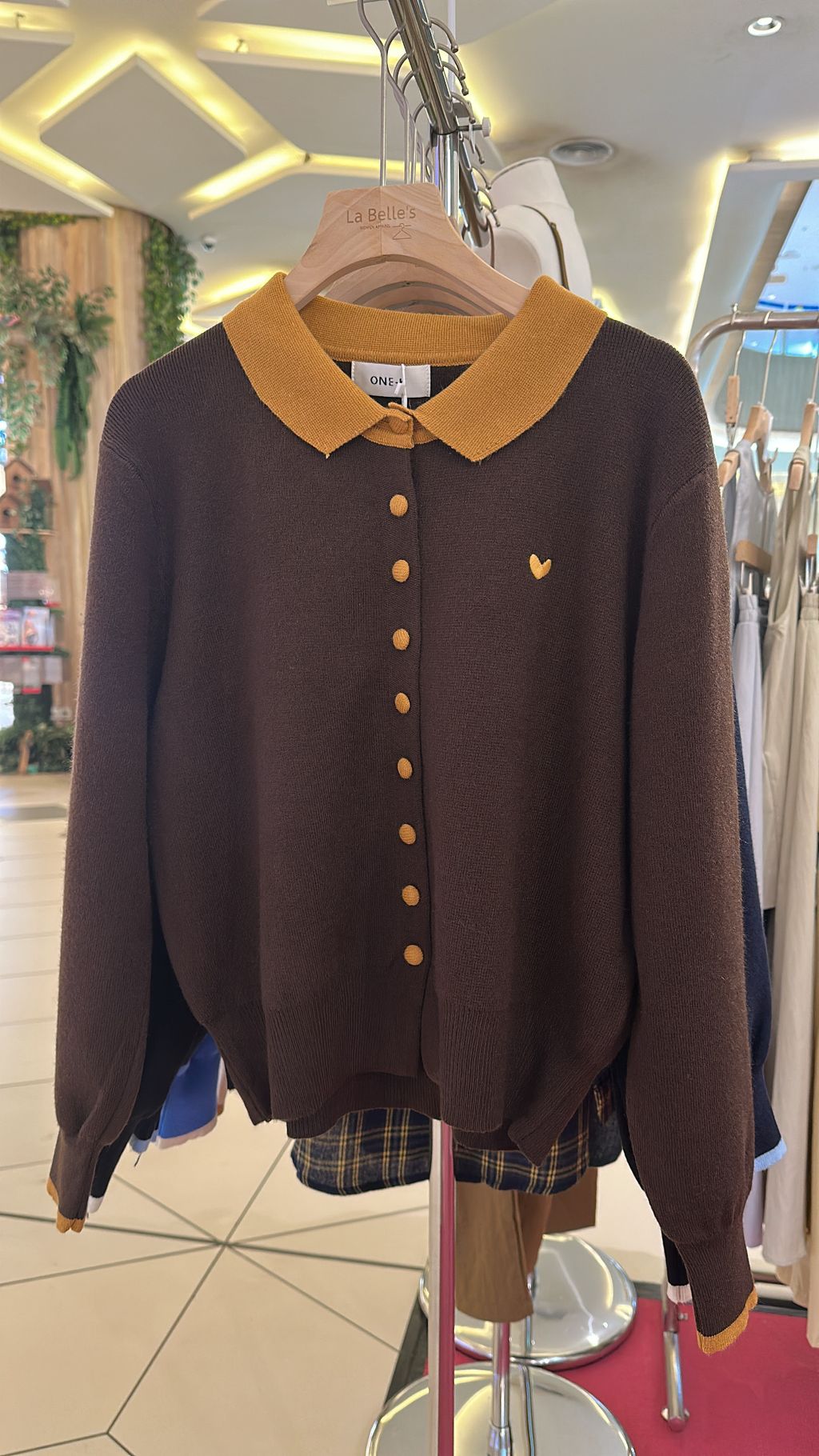 BE25736E-0134-415F-A48C-7E659CE692E2