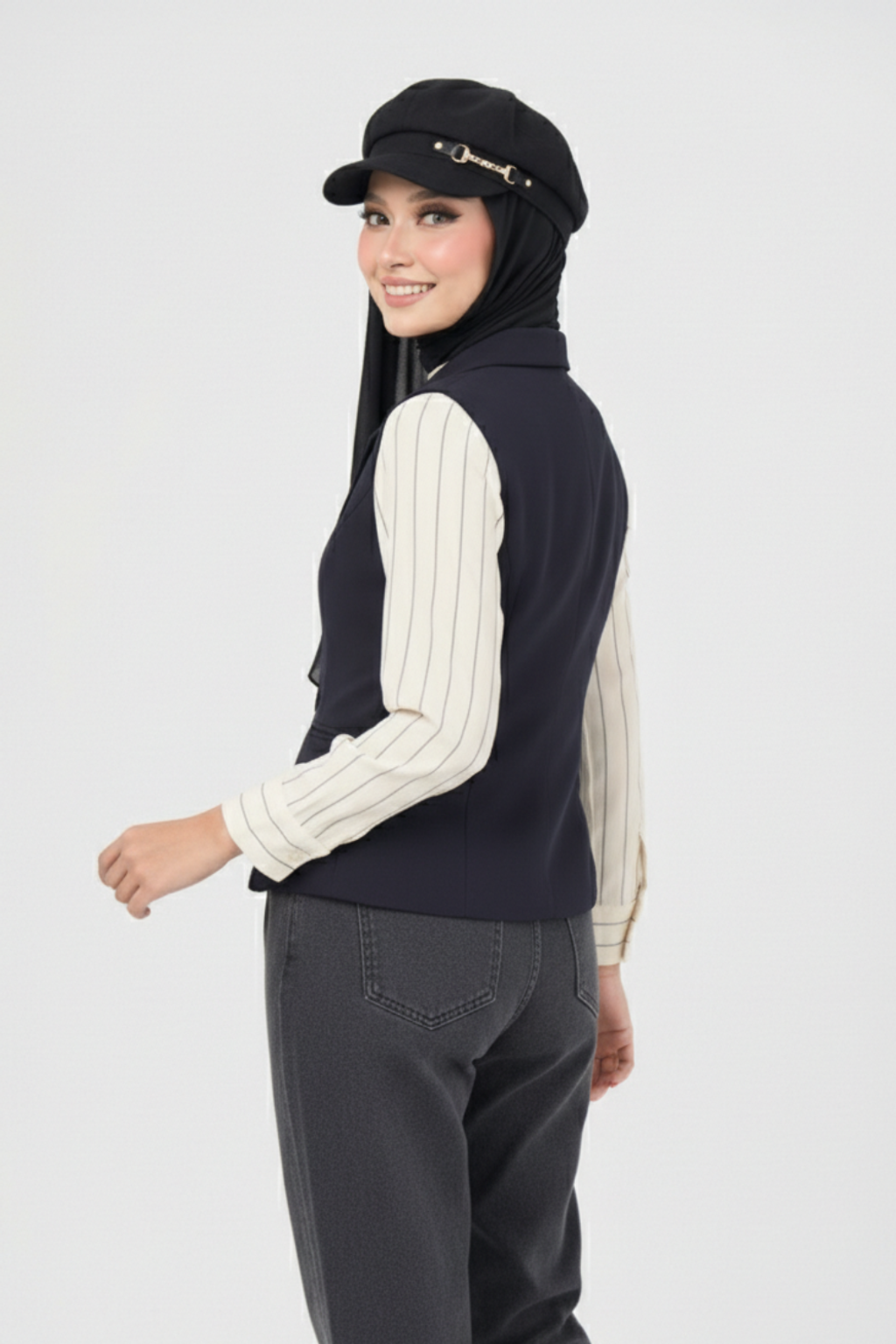 Calea Hijab Hat - Coal Black 3