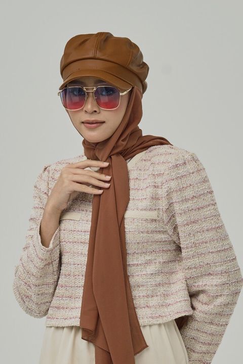 3. Tiffany Hijab French Beige