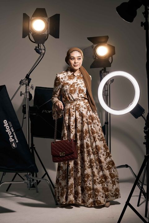 1.1 Pamela Exotic Bloom Dress (Blouse with Skirt)