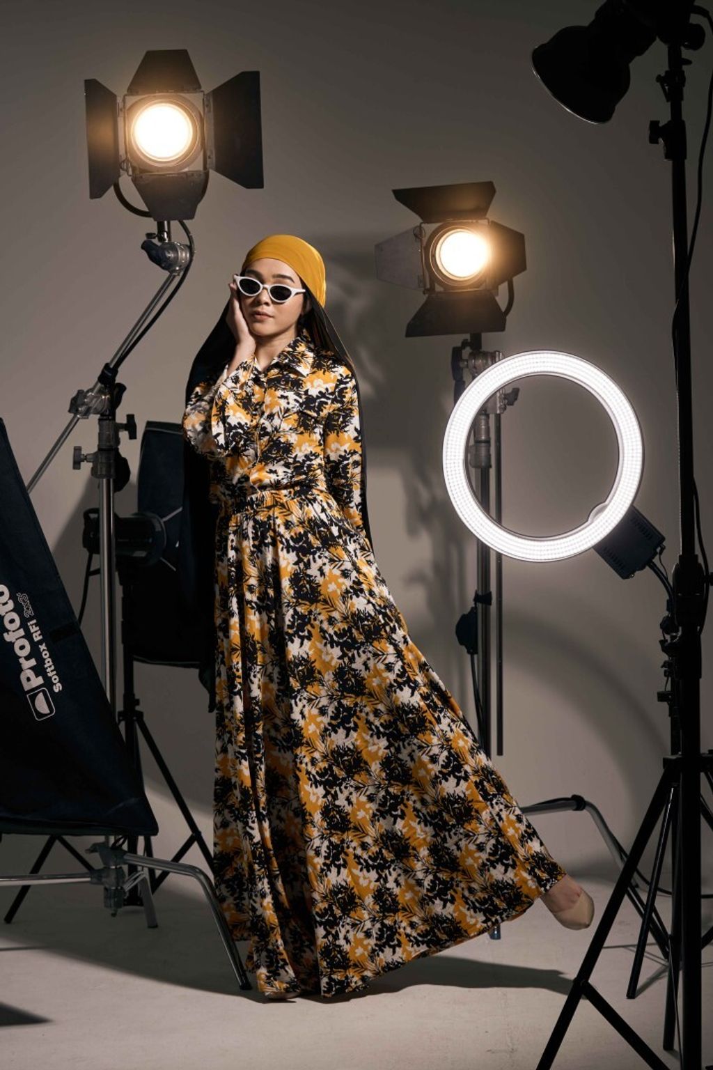 2.3 Pamela Mansion Gold Dress (Blouse with Skirt)