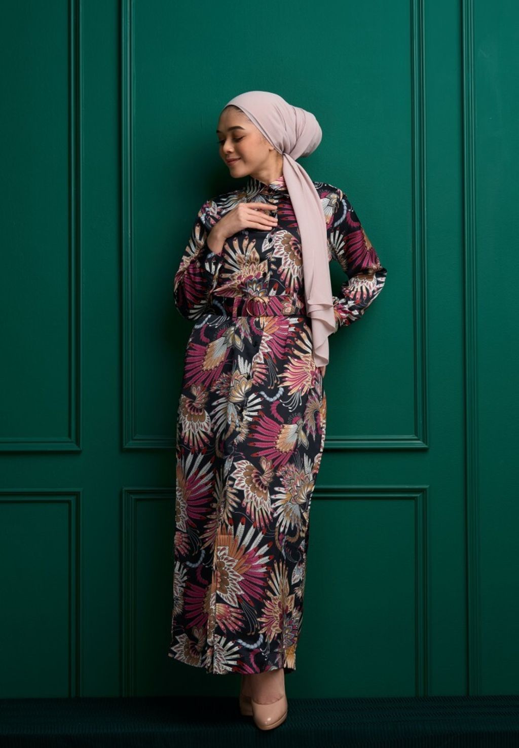 5.1 Rebecca Borneo Dress