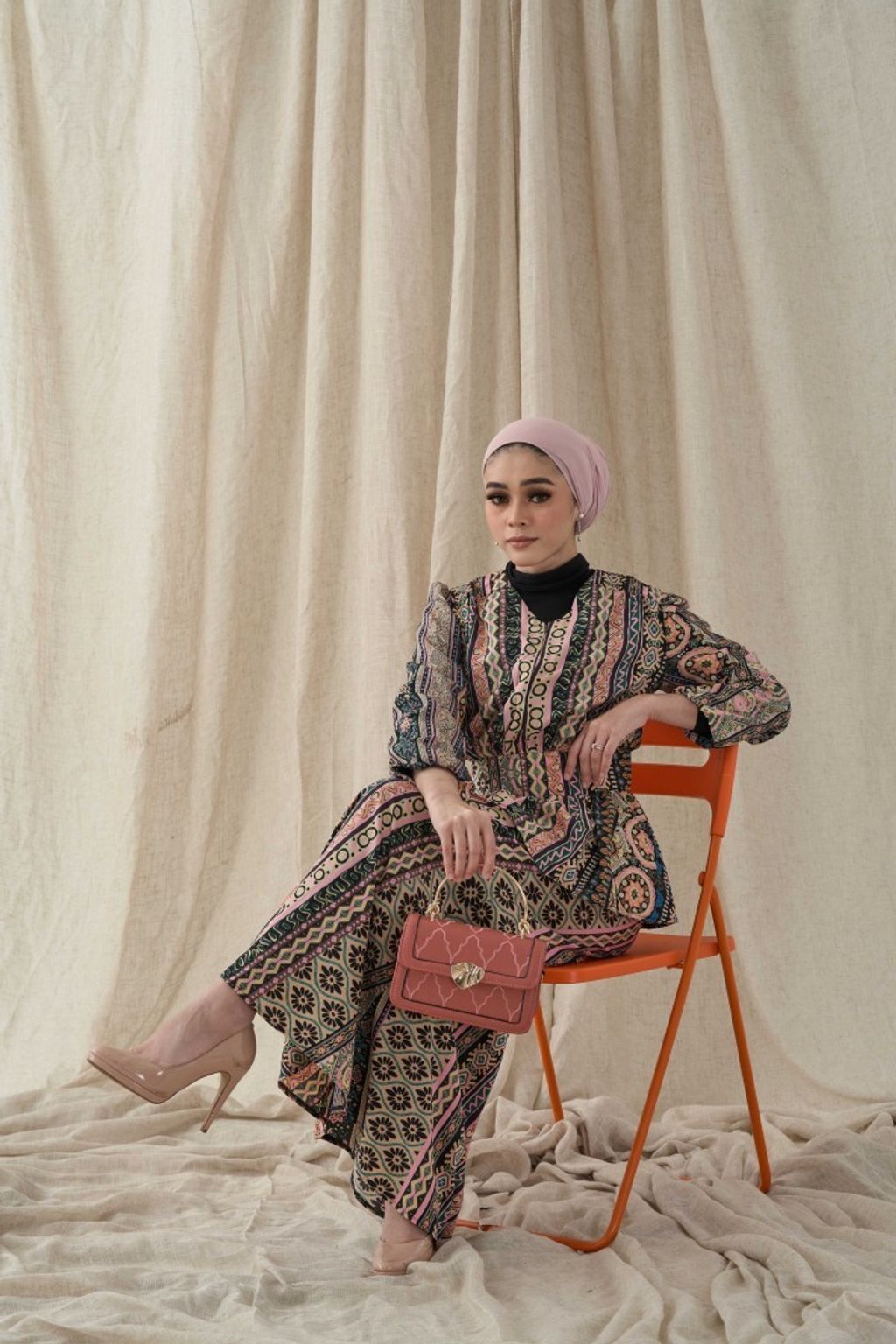 1.3. Barbara Pink Lace