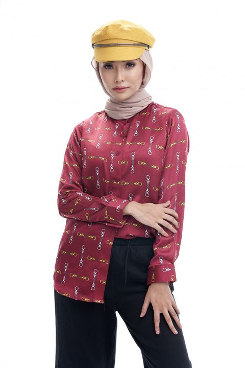 1. Amanda Maroon Blouse