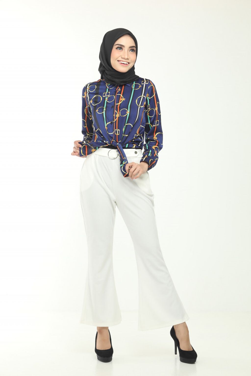 3.2 Matilda Blue Blouse