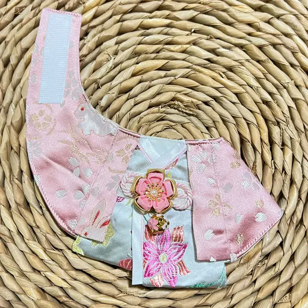 Sakura with Jade Rabbit Kimono Scarf 3