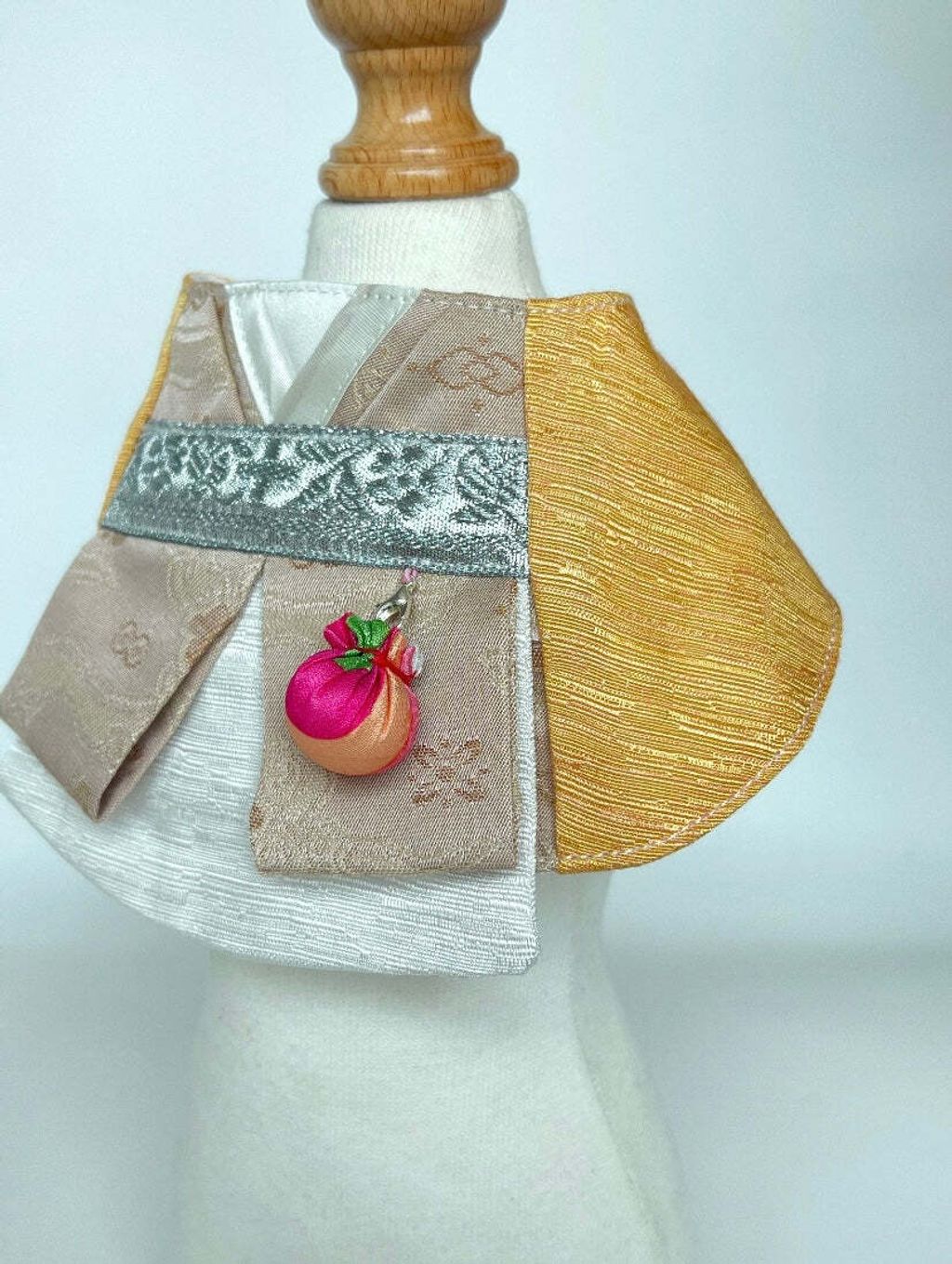 327D23BB-EC6C-4F1B-889D-68A4A19B920E