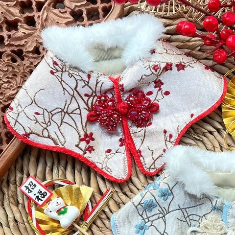 中式酒紅色梅花披肩