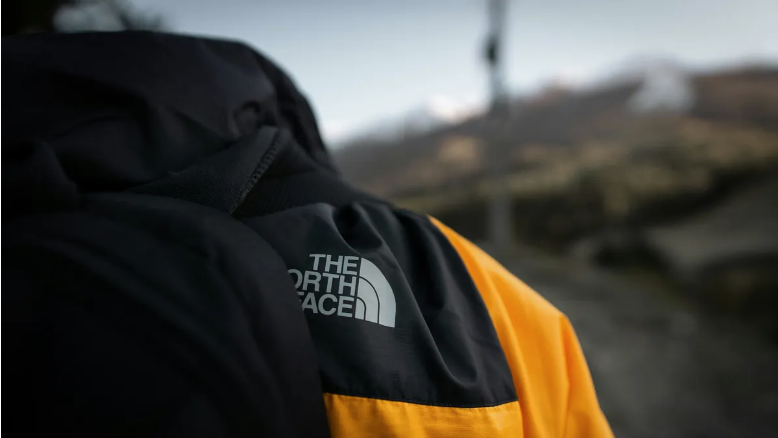 韓國北臉羽絨外套驚爆造假！THE NORTH FACE官方認了：13款羽絨衣「鴨絨充鵝絨」