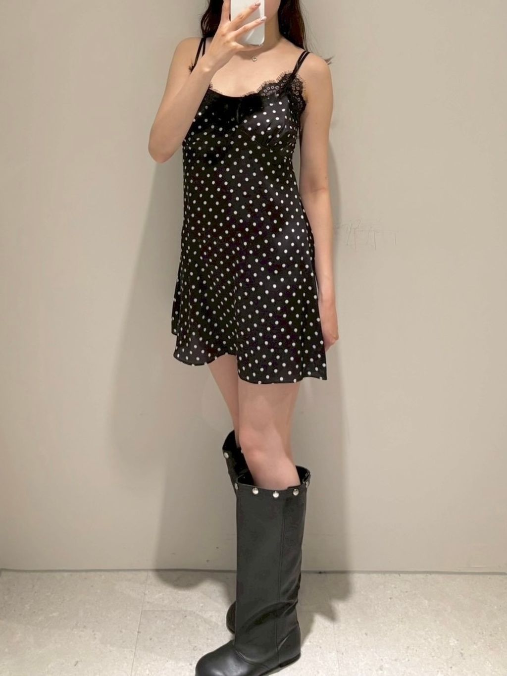 A8CA1620-39F6-44EA-90A3-FE70F8877230