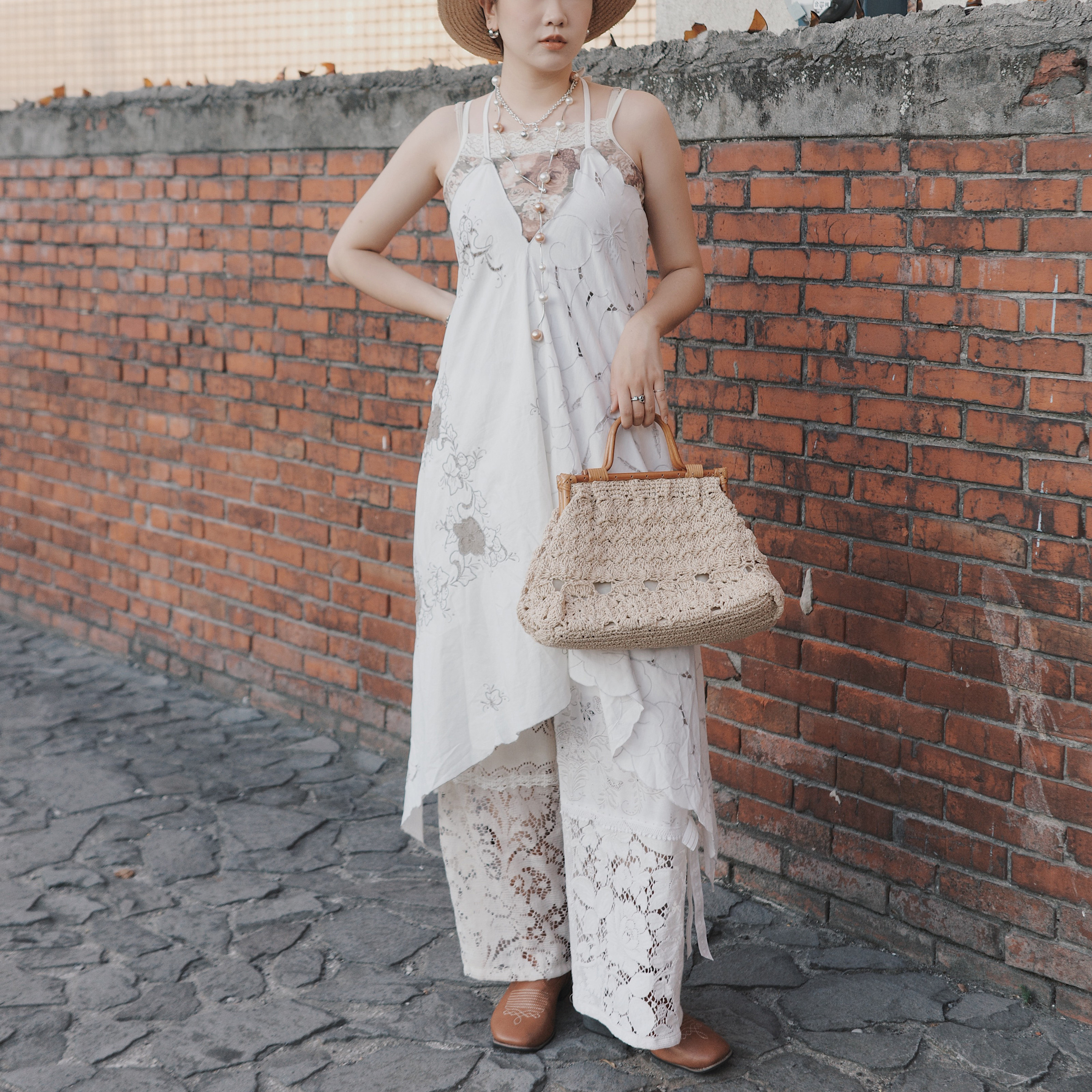 16B390B2-BB96-4E5A-A53E-95C6ECE7FBAC