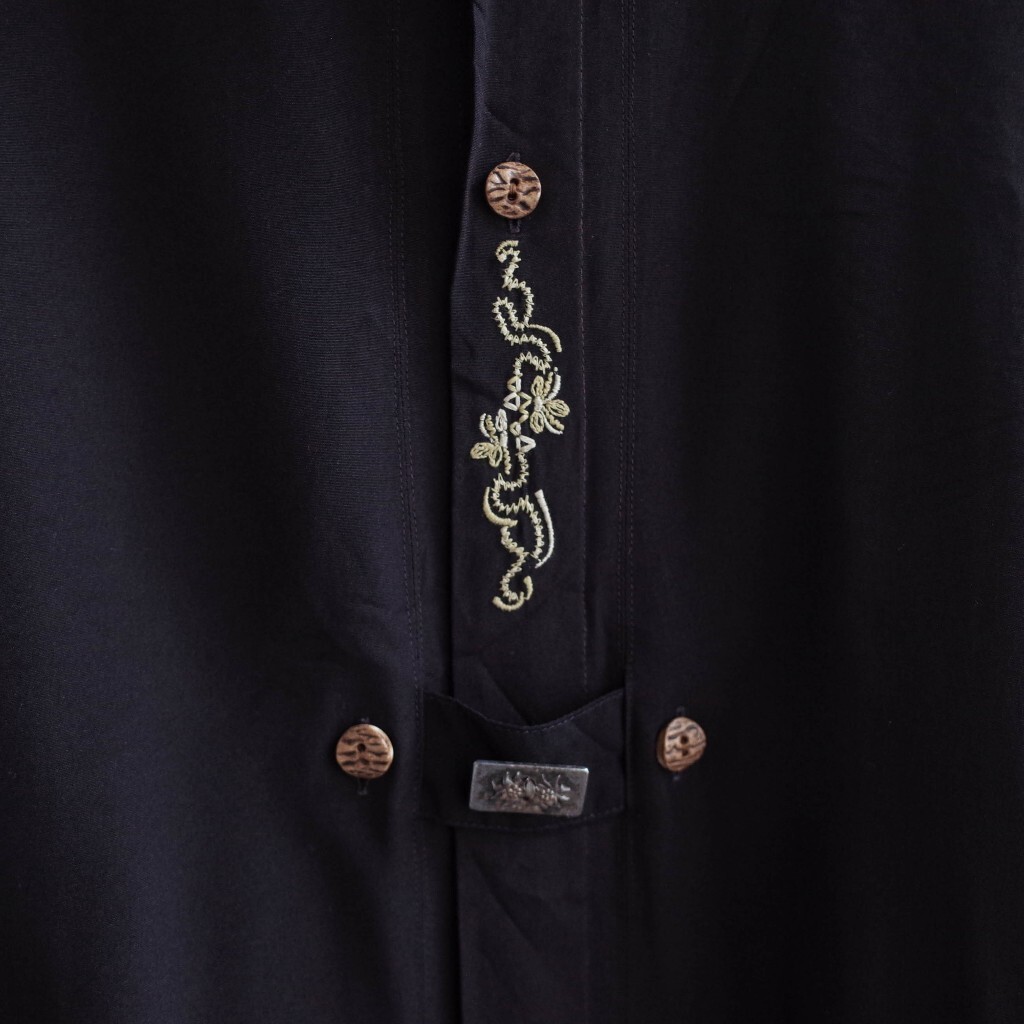 tw-11134207-7rbk2-m70u7a30yr7j3d