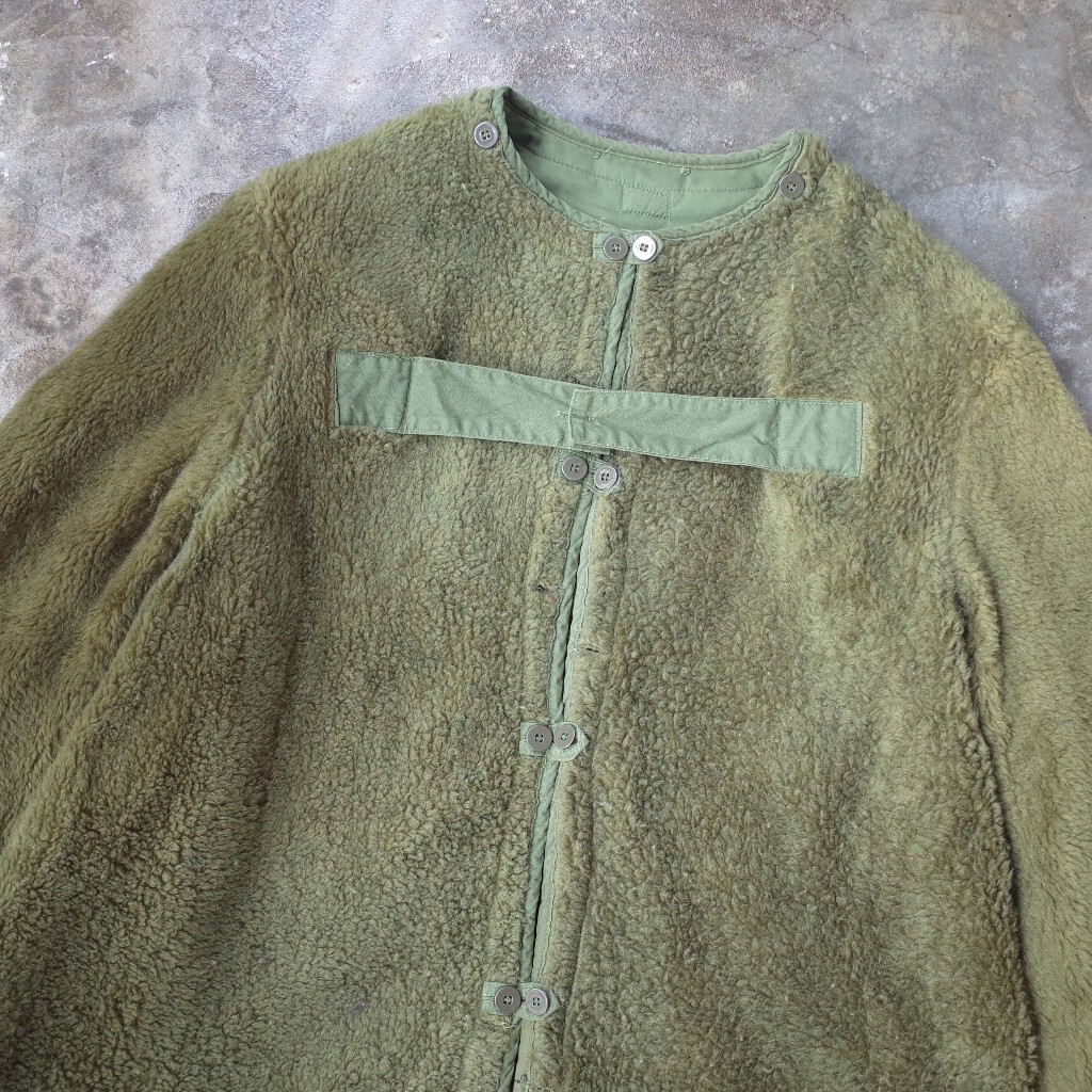 tw-11134207-7rasf-m4g1gmzmwtu327