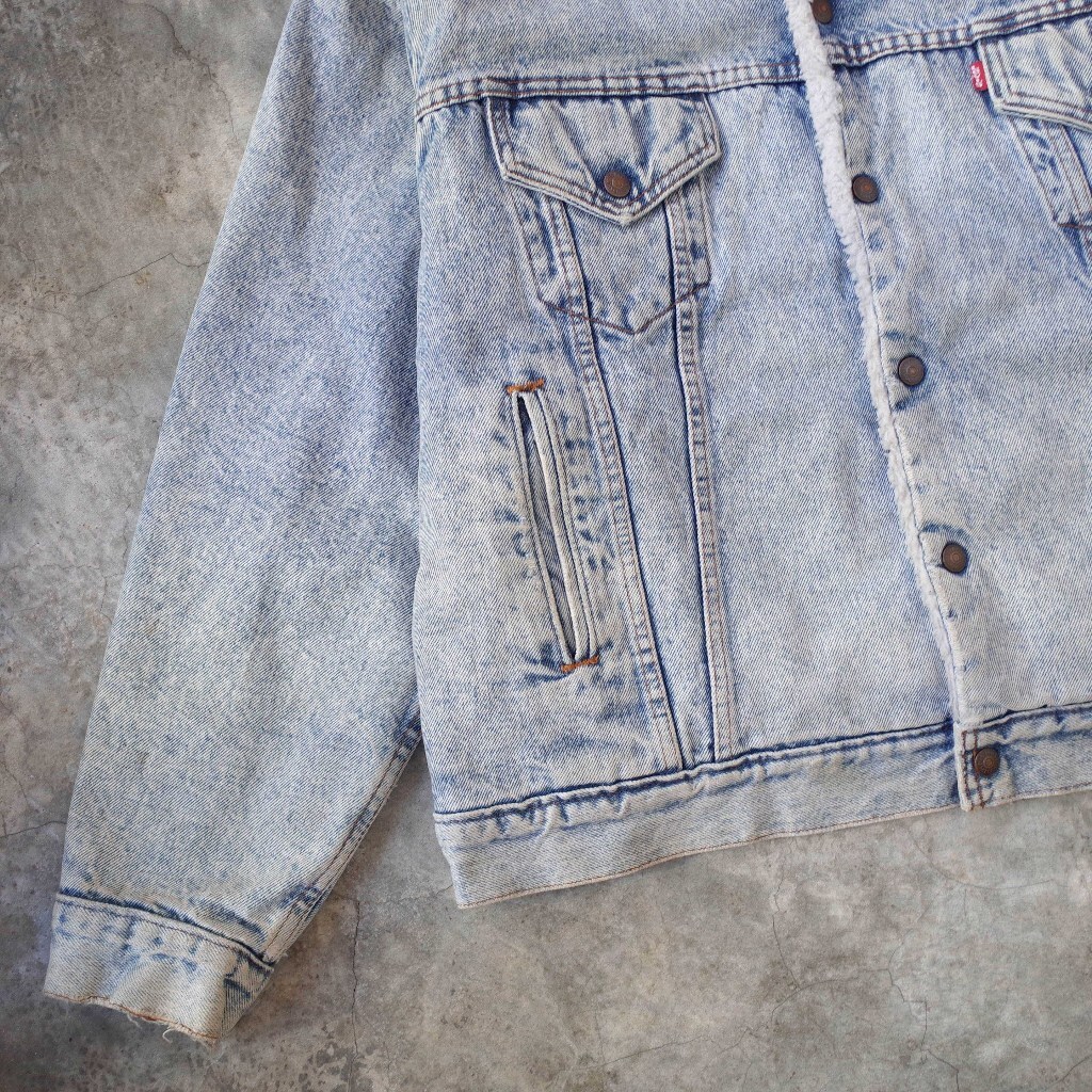 tw-11134207-7ras8-m4fo9e9nhtnrdc