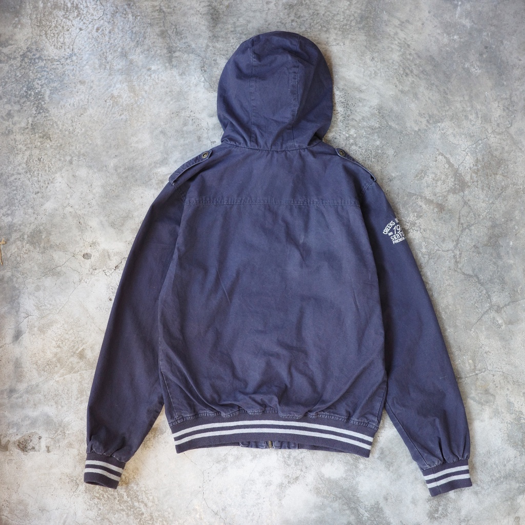 tw-11134201-7r98o-lomh1f7zfwcc05