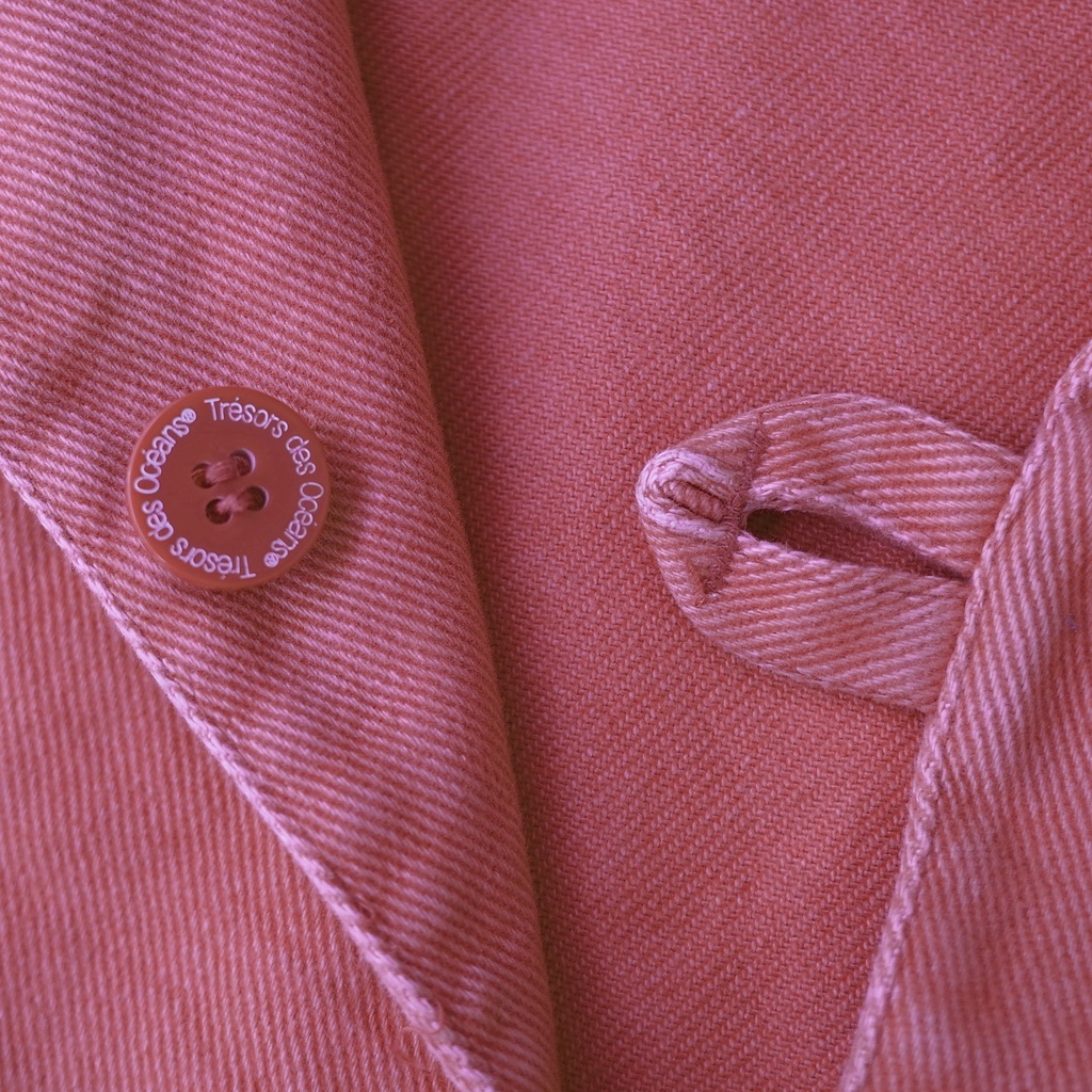 tw-11134201-23030-8nz5xz2iwfov05