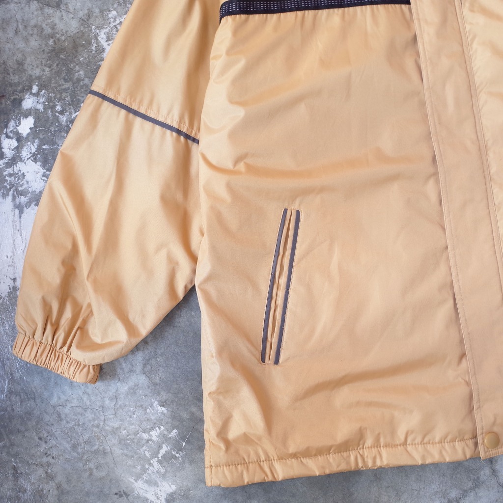 tw-11134207-7rbk0-m7dge97uopypeb