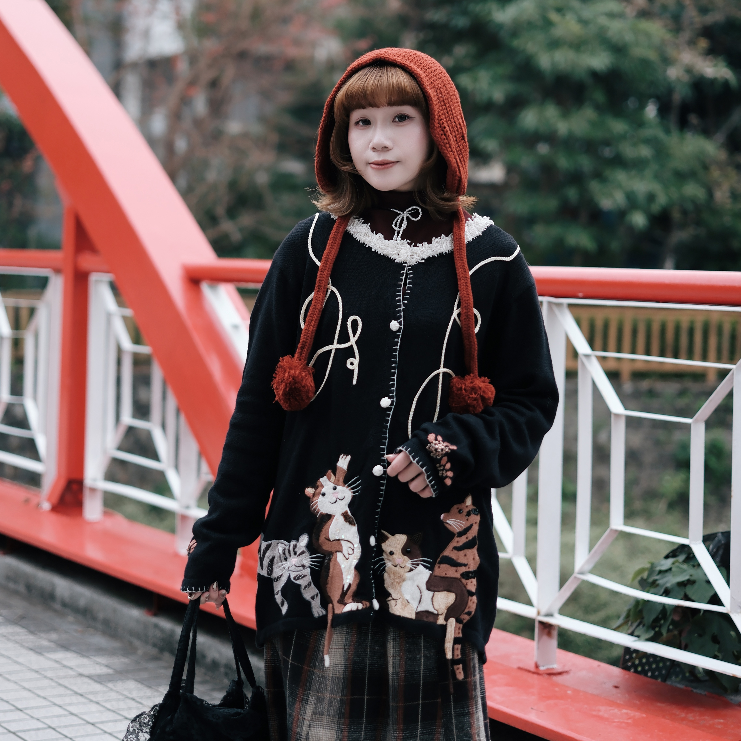 F4E8C4F5-8A3A-4287-86AA-7FF15B144D9A