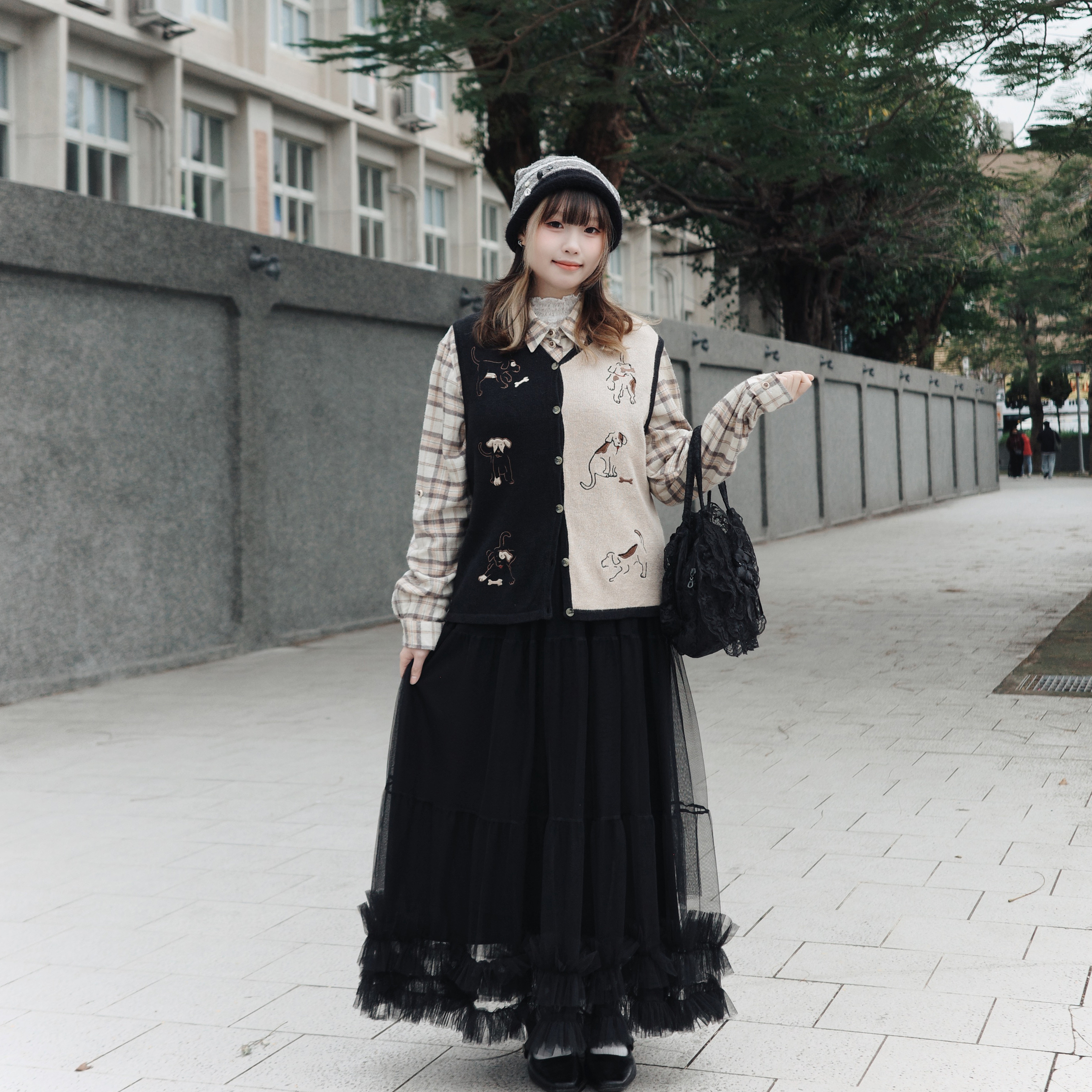 5938F589-08FD-40A3-88E3-F701B3B8BB8E