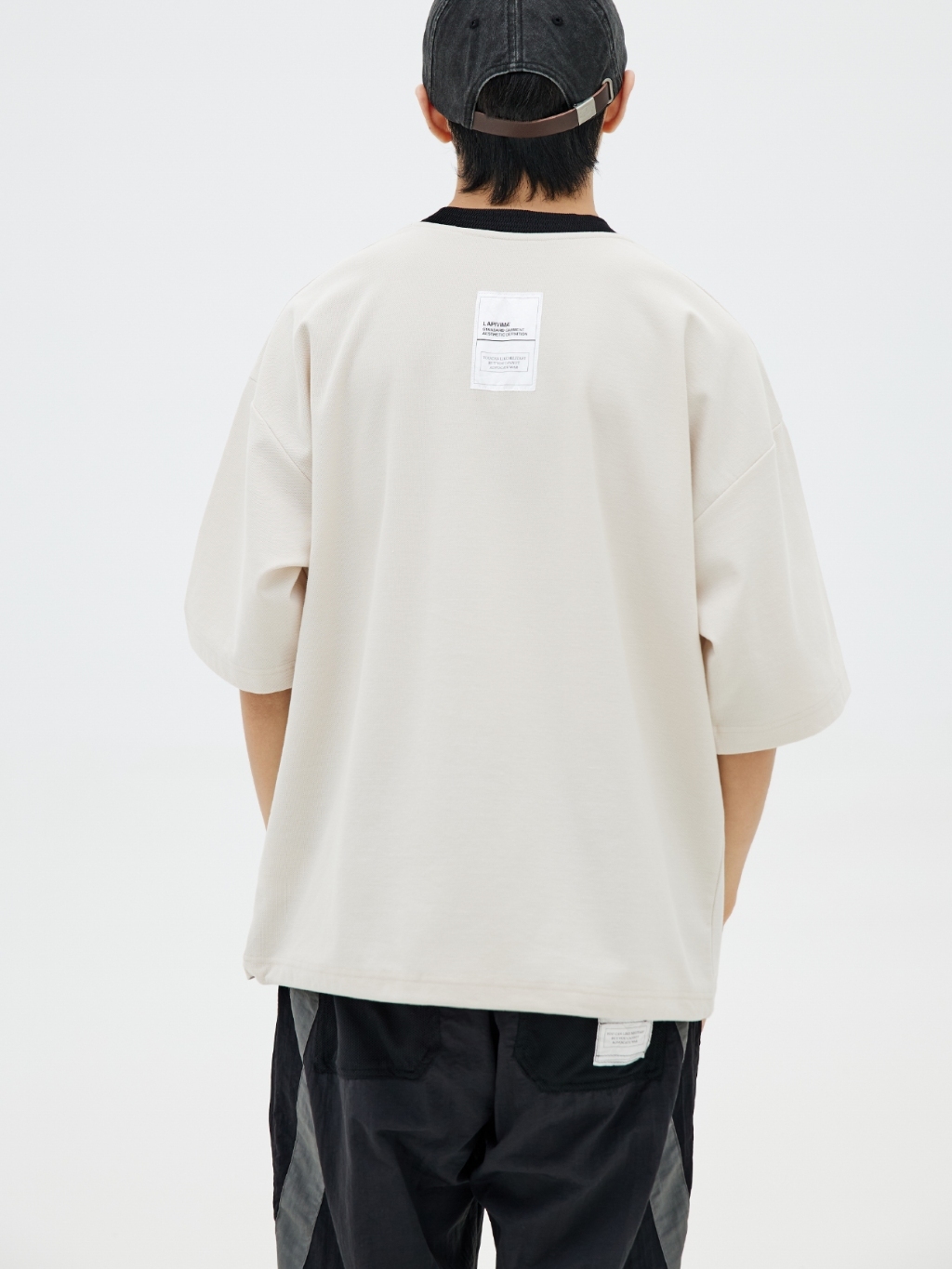 tw-11134207-7r98r-lx1yzey5rc4maa