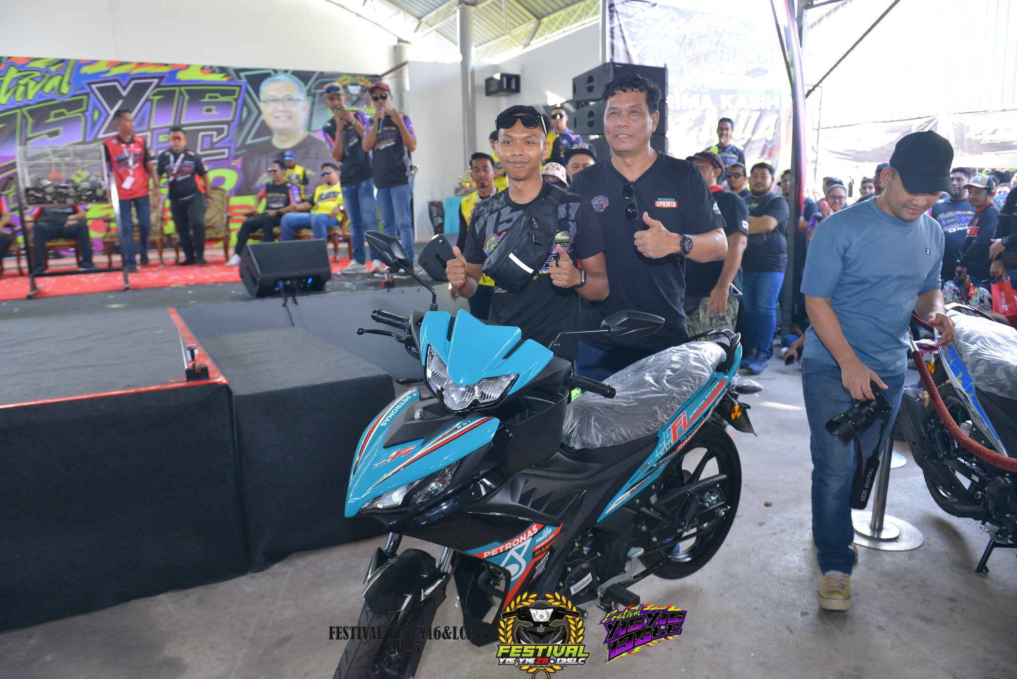 MOTOR PETRONAS