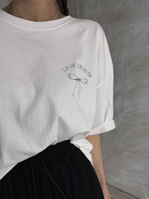 背後有大蝴蝶結的上衣2