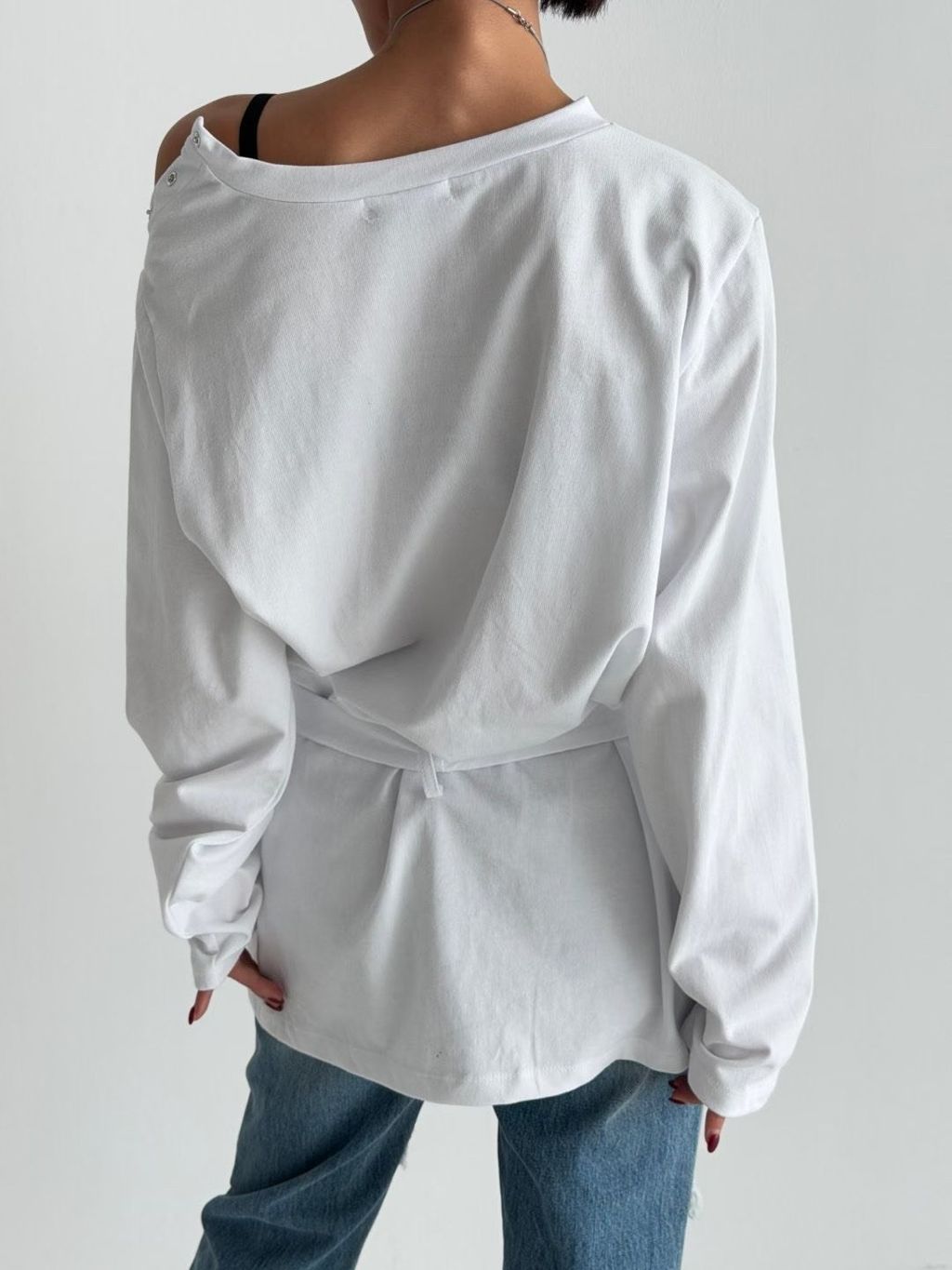 斜扣綁帶長版上衣3