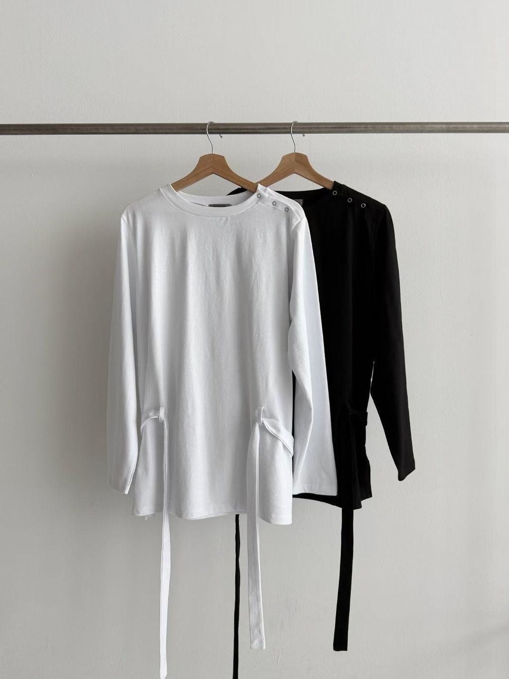 斜扣綁帶長版上衣6