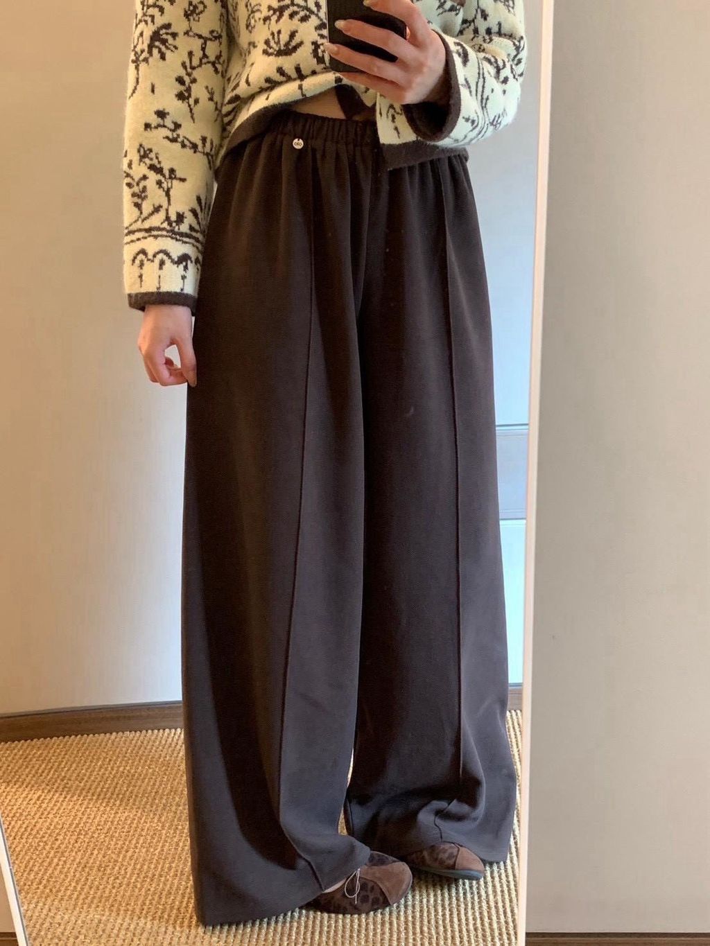 落地款修身休閒褲4