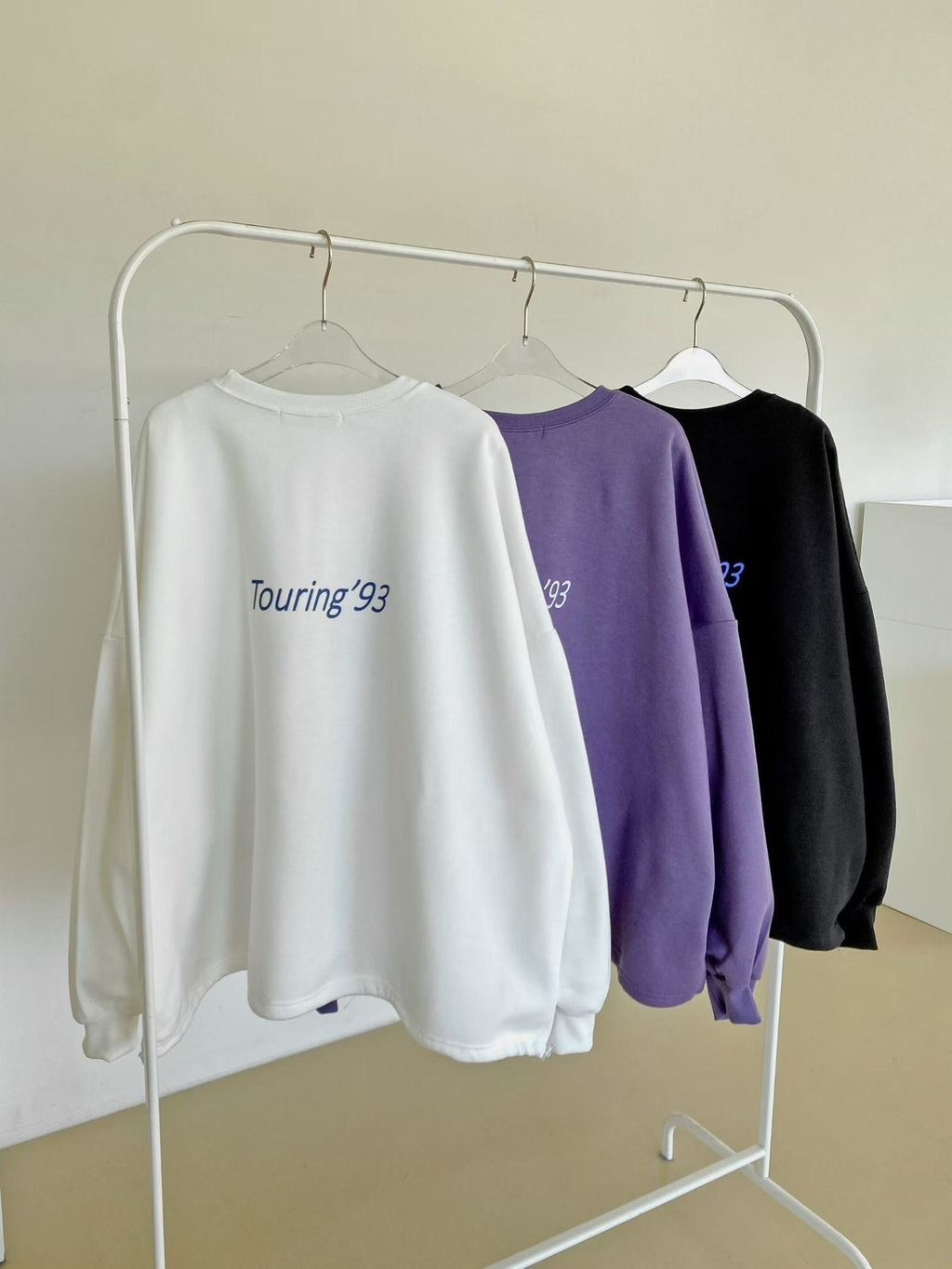 下擺可拉縮英字Tee6