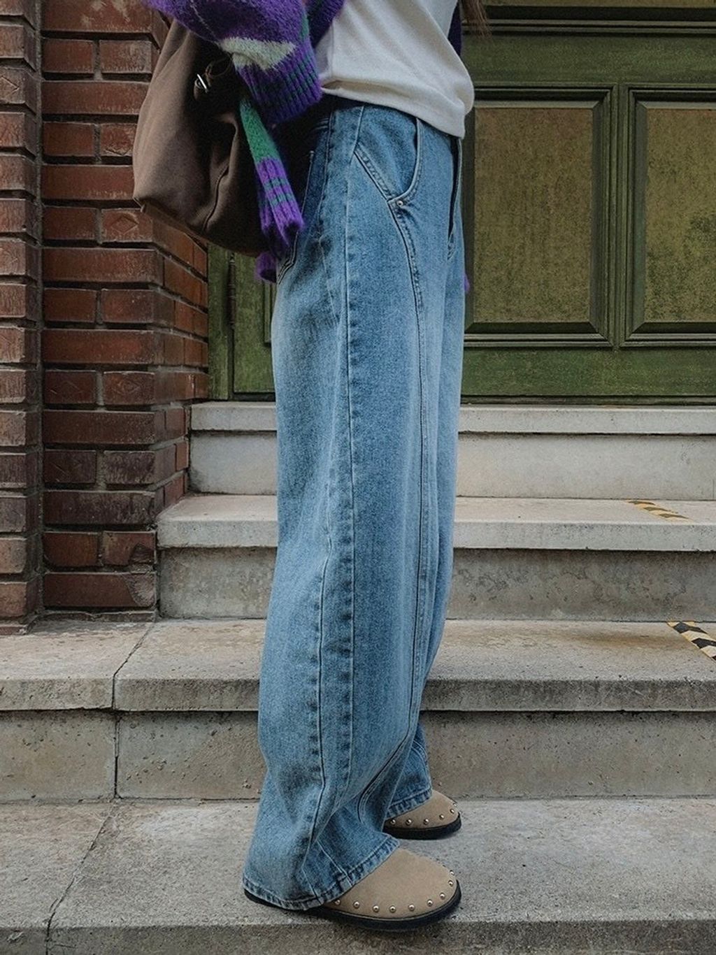 微弧度寬直筒牛仔褲04