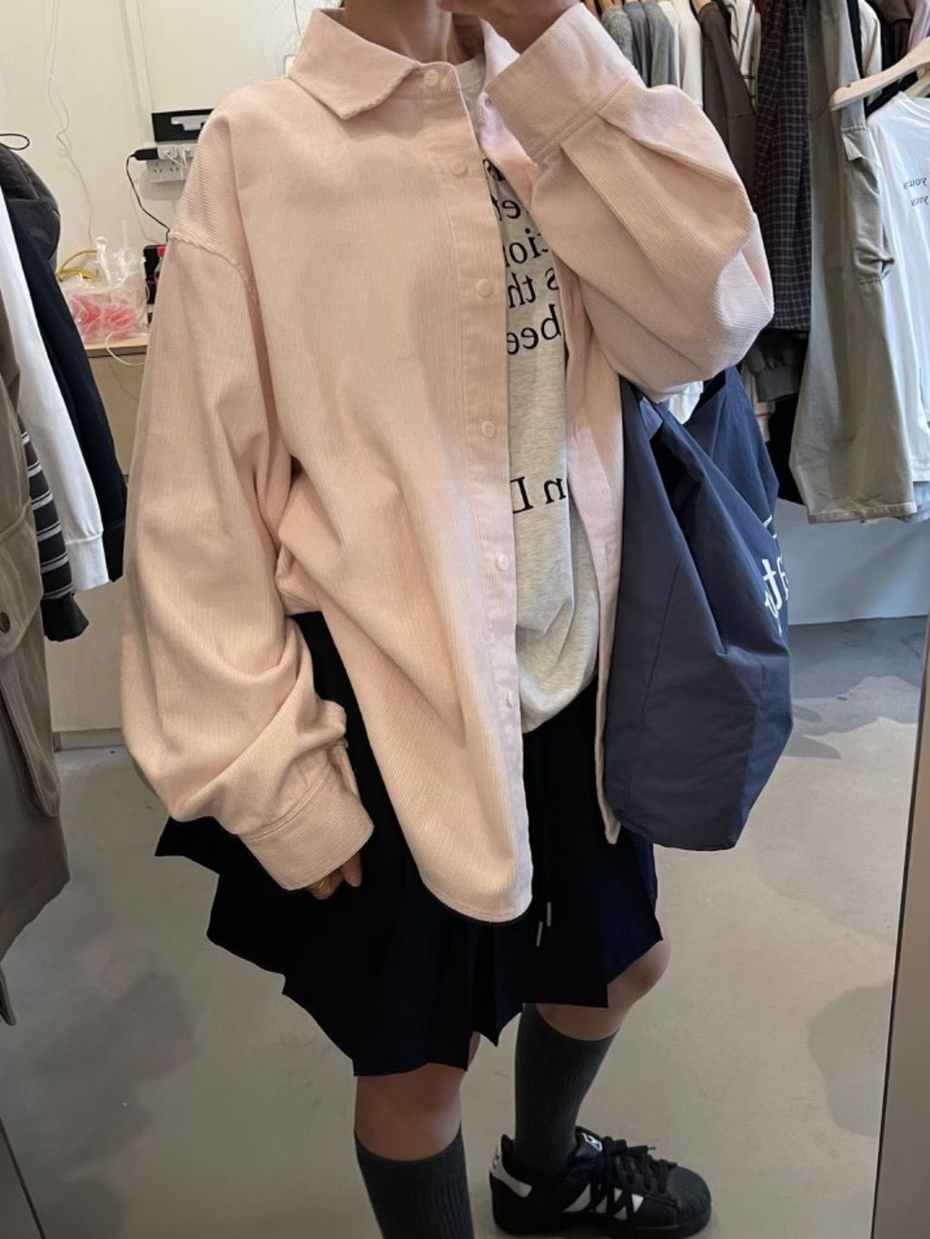 多色燈心絨長版襯衫1