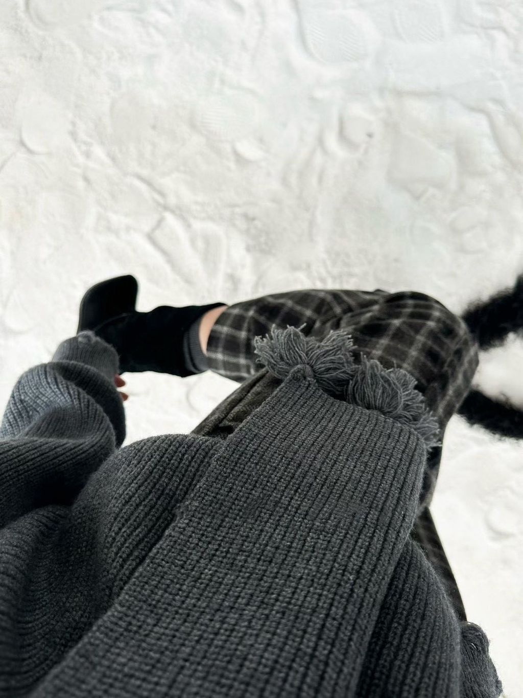 V領磅數圍巾針織上衣9