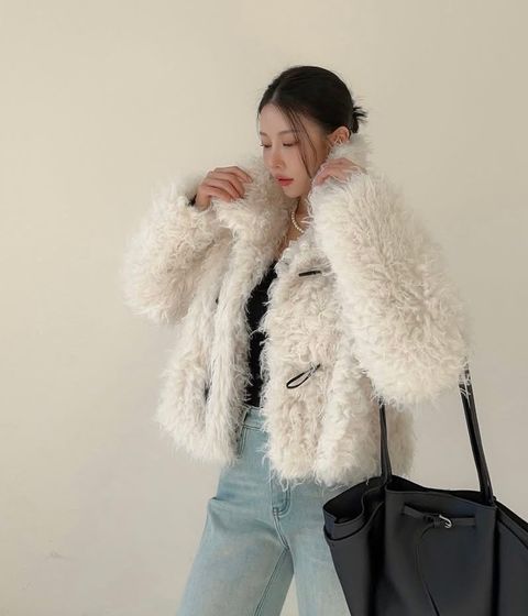 拍照必須有澎澎毛外套1