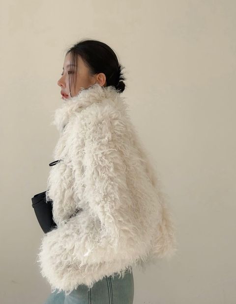 拍照必須有澎澎毛外套2