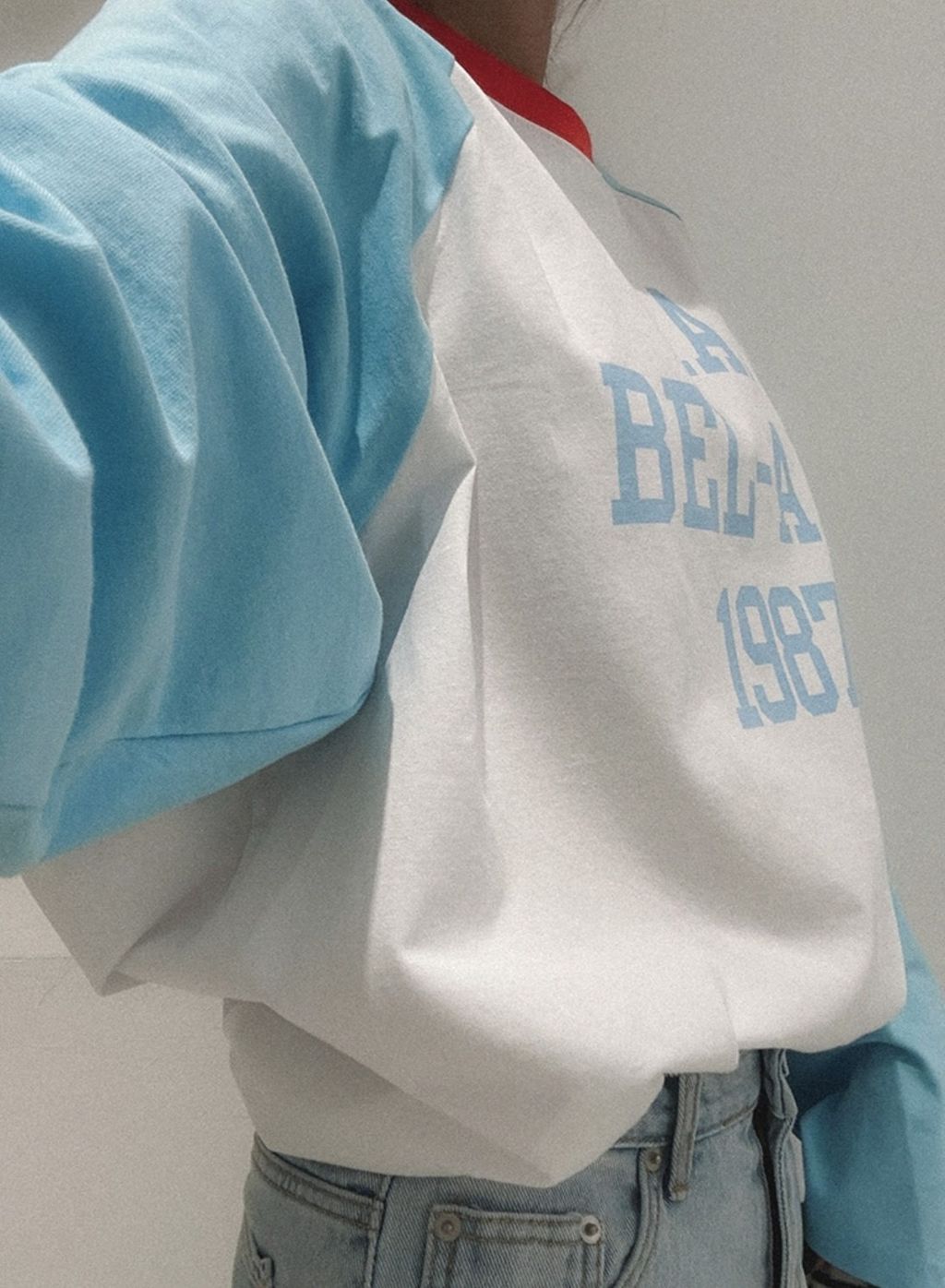 繽紛配色英字上衣3