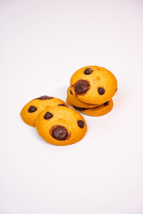 Melt-in-the-mouth Signature Butter Chocolate Chip Cookies by Lynn Patisserie