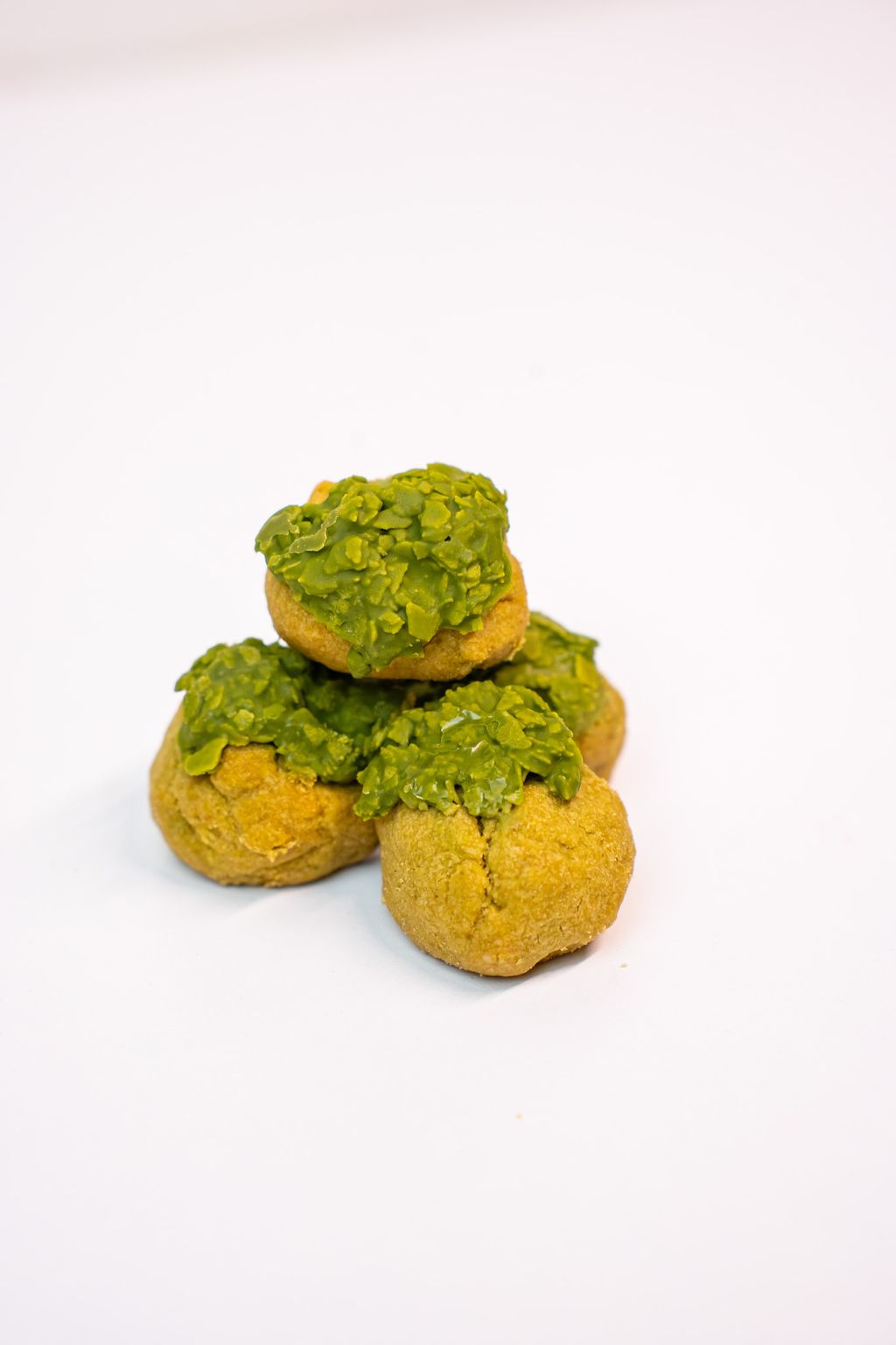 Silky Smooth Nama Matcha Chocolate - Melt-in-your-mouth Green Tea Truffles by Lynn Patisserie