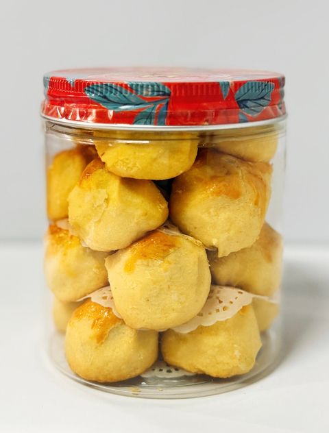 Lynn Patisserie Signature Pineapple Ball (Ong Lai) - Handmade Melt-in-the-mouth CNY Cookies 2026