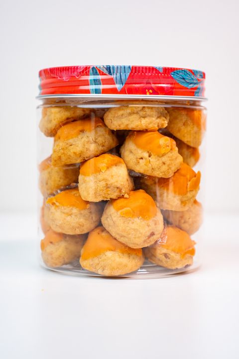 Lynn Patisserie Nutty Caramel Balls - Crunchy Mixed Nuts with Handmade Caramel CNY Cookies 2026