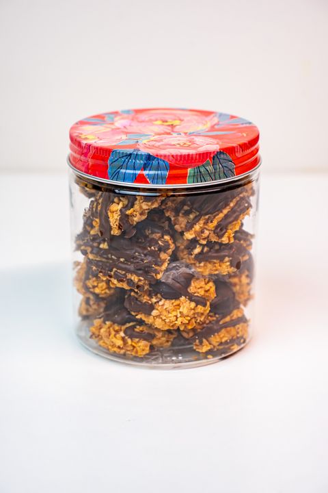 Lynn Patisserie Premium Nutty Nutella Cookies - Rich Hazelnut Chocolate Filled CNY Cookies 2026