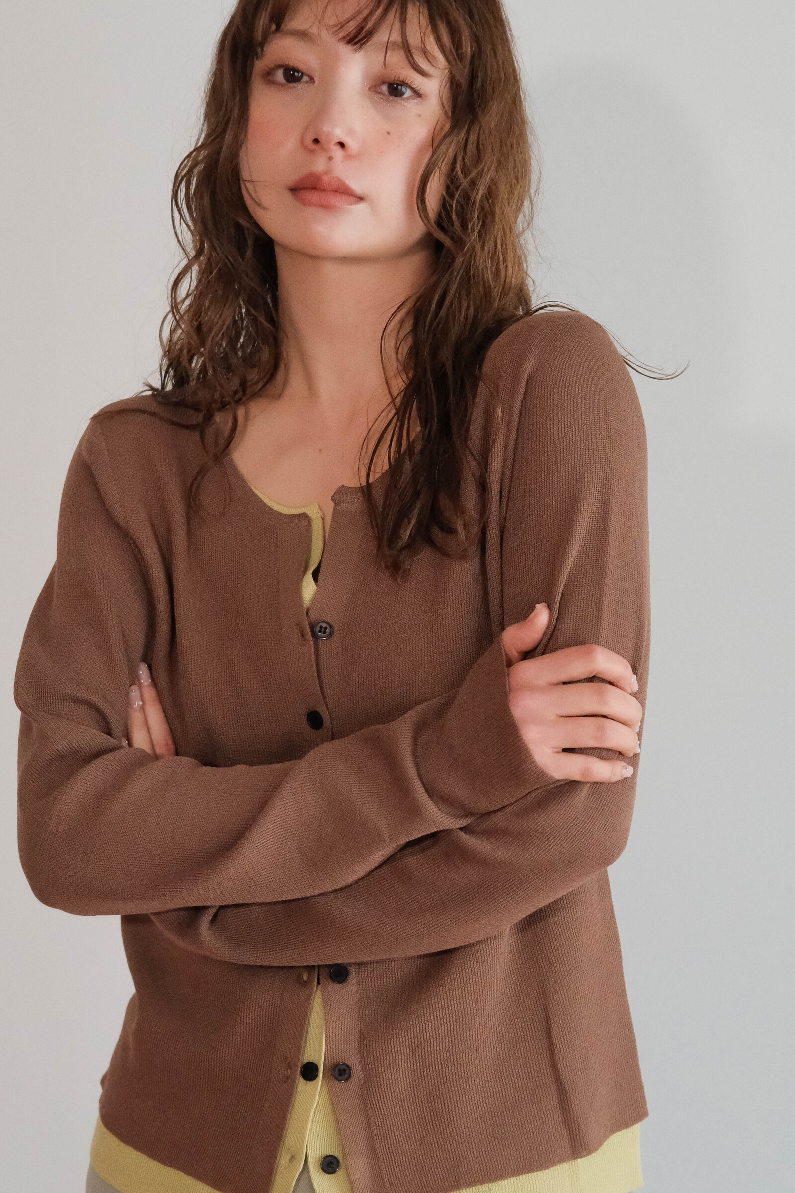 摩卡棕＋黃綠色滾邊