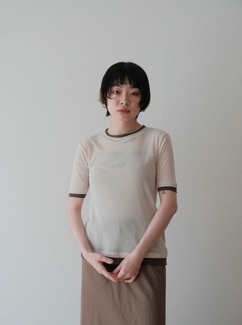 透膚柔軟色系撞色短袖上衣_M9
